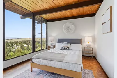 410 Conil Way, Portola Valley, CA 94028 - Photo 22