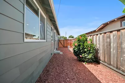 450 Palmer St, Milpitas, CA 95035 - Photo 28