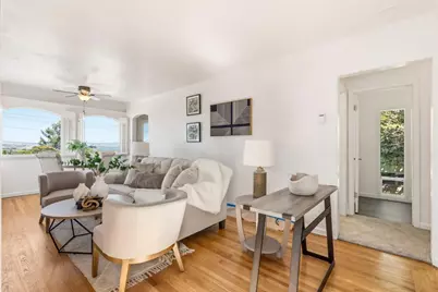 579 Alvarado St, Brisbane, CA 94005 - Photo 2