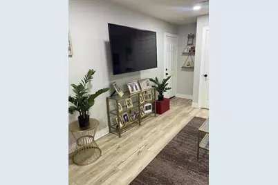 801 Nash Rd E7, Hollister, CA 95023 - Photo 12