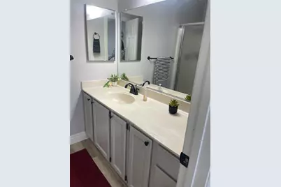 801 Nash Rd E7, Hollister, CA 95023 - Photo 22