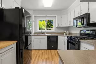 16899 Kennedy Rd, Los Gatos, CA 95032 - Photo 16