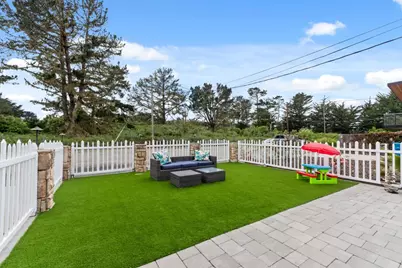 1031 Oak Ave, Moss Beach, CA 94038 - Photo 2
