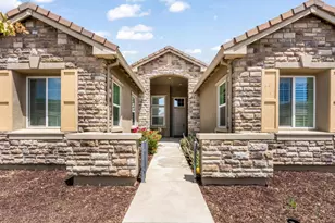 7922 Cinnamon Wy, Gilroy, CA 95020 - Photo 2