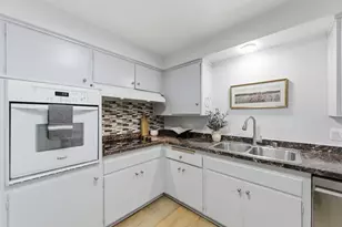 1615 Marina Ct B, San Mateo, CA 94403 - Photo 4