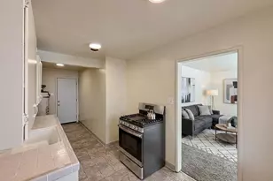 1718 6th Ave, Oakland, CA 94606 - Photo 18