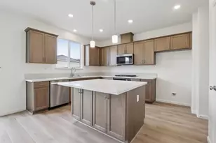 1890 Peony St, Hollister, CA 95023 - Photo 16