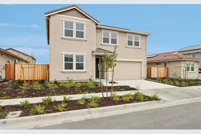 1890 Peony St, Hollister, CA 95023 - Photo 2