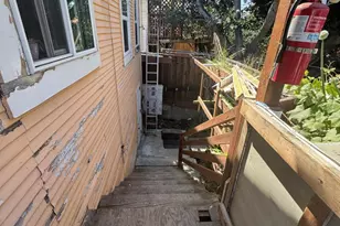 1925 E 27th St, Oakland, CA 94606 - Photo 8