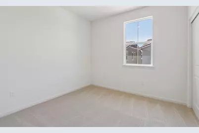 2221 Daisy Dr, Hollister, CA 95023 - Photo 14