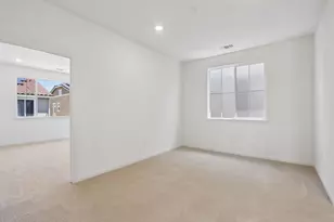 2221 Daisy Dr, Hollister, CA 95023 - Photo 18