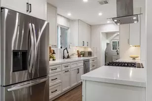 24022 Vanowen St, West Hills, CA 91307 - Photo 12