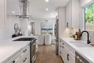 24022 Vanowen St, West Hills, CA 91307 - Photo 16