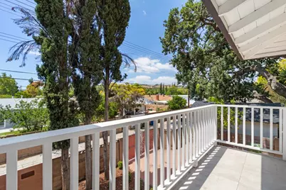 24022 Vanowen St, West Hills, CA 91307 - Photo 32