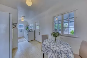 195 Cedar St, Pacific Grove, CA 93950 - Photo 10