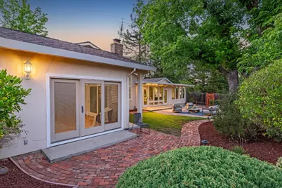 20096 Chateau Dr, Saratoga, CA 95070 - Photo 32