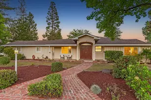20096 Chateau Dr, Saratoga, CA 95070 - Photo 4
