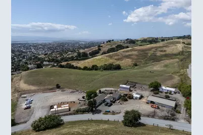 2375 Old Calaveras Rd, Milpitas, CA 95035 - Photo 2