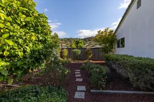 786 Sunset Glen Dr, San Jose, CA 95123 - Photo 32