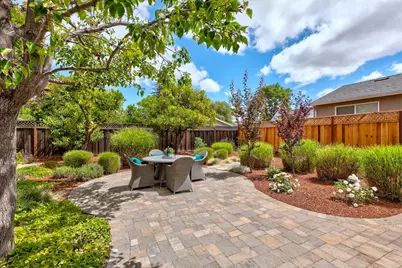 585 Bryan Ave, Sunnyvale, CA 94086 - Photo 34