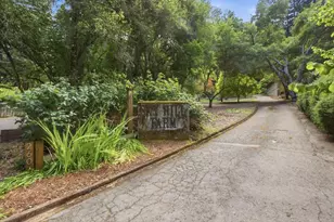260 Grandview Dr, Woodside, CA 94062 - Photo 2