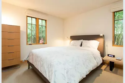 825 Woodland Ave, Menlo Park, CA 94025 - Photo 10