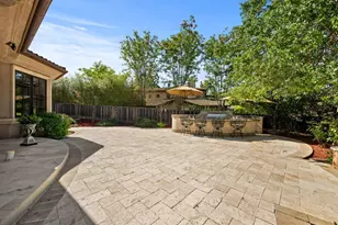 15301 Robin Anne Ln, Monte Sereno, CA 95030 - Photo 54