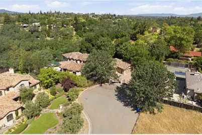 15301 Robin Anne Ln, Monte Sereno, CA 95030 - Photo 70