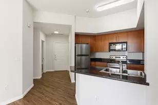 1060 S 3rd St 307, San Jose, CA 95112 - Photo 8