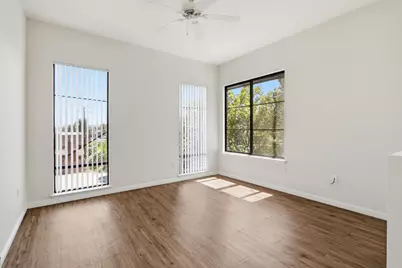 1060 S 3rd St 307, San Jose, CA 95112 - Photo 2