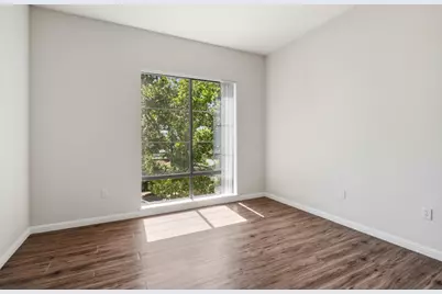 1060 S 3rd St 307, San Jose, CA 95112 - Photo 14