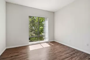 1060 S 3rd St 307, San Jose, CA 95112 - Photo 14