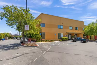 125 Hangar Way 110, Watsonville, CA 95076 - Photo 4
