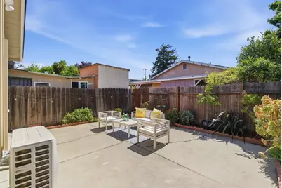 528 Macarthur Ave, Redwood City, CA 94063 - Photo 14