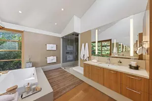 22525 Rolling Hills Rd, Saratoga, CA 95070 - Photo 24