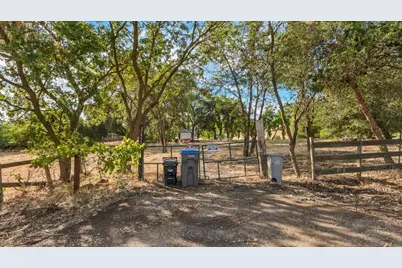 21951 Shillingsburg, San Jose, CA 95120 - Photo 24