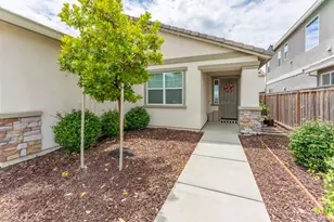 9584 Del Seis Dr, Sacramento, CA 95829 - Photo 6