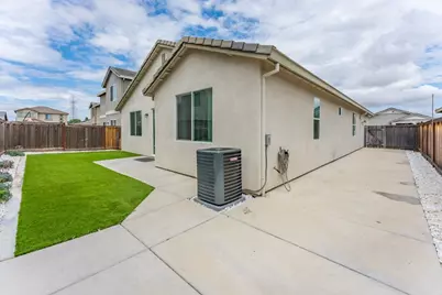 9584 Del Seis Dr, Sacramento, CA 95829 - Photo 30