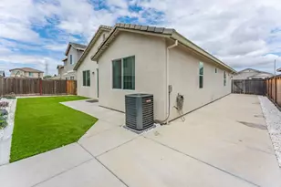 9584 Del Seis Dr, Sacramento, CA 95829 - Photo 30