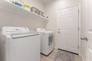 9584 Del Seis Dr, Sacramento, CA 95829 - Photo 28