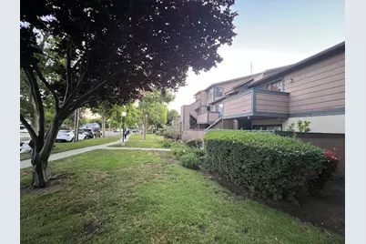 310 Hackamore Ln, Fremont, CA 94539 - Photo 12