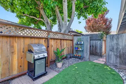 505 Hanover St, Santa Cruz, CA 95062 - Photo 56