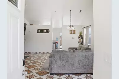 1015 Eagle Dr, Salinas, CA 93905 - Photo 4