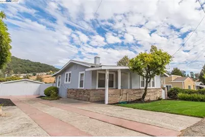 7932 Earl St, Oakland, CA 94605 - Photo 2