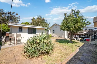 1413 Wiren St, Salinas, CA 93905 - Photo 32