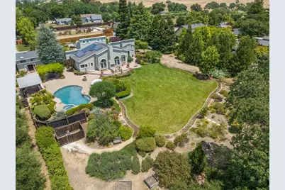 8859 Poppy Ln, Gilroy, CA 95020 - Photo 62