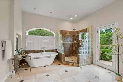 8859 Poppy Ln, Gilroy, CA 95020 - Photo 20