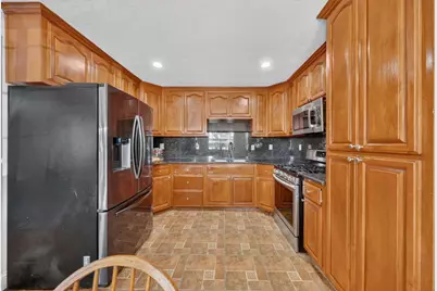 1238 Tahiti Pl, Salinas, CA 93905 - Photo 14