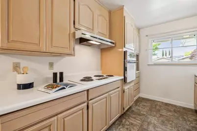 1563 Heron Ave, Sunnyvale, CA 94087 - Photo 8
