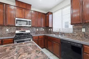 9400 Trolio Way, Elk Grove, CA 95624 - Photo 12